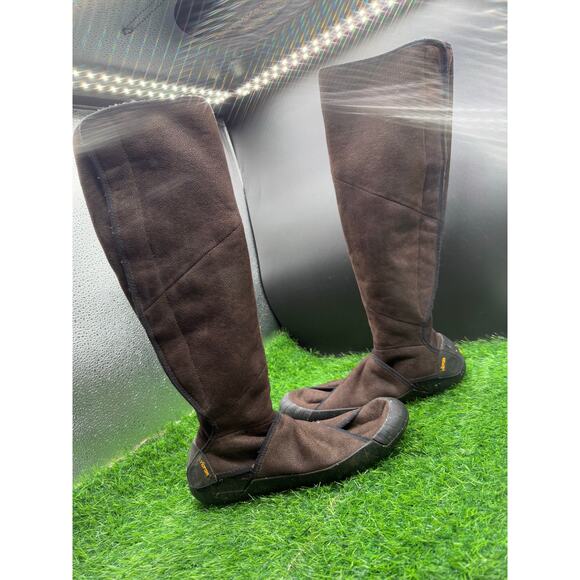 Vibram Sole Suede Boots- Size 8.5/9 (approx) - women - Picture 1 of 9